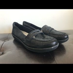 Black Loafers-Brand New! $20